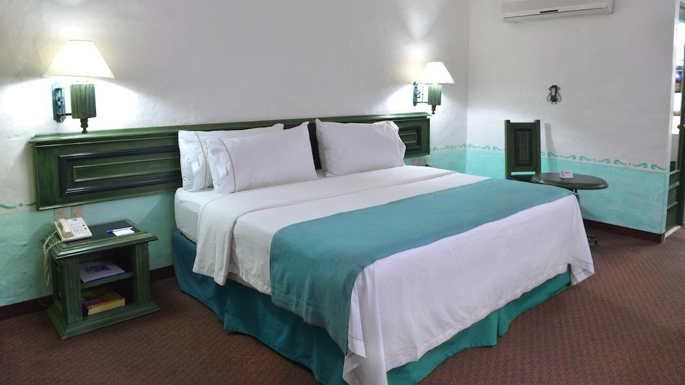 Holiday Inn Express Morelia By Ihg Bagian luar foto