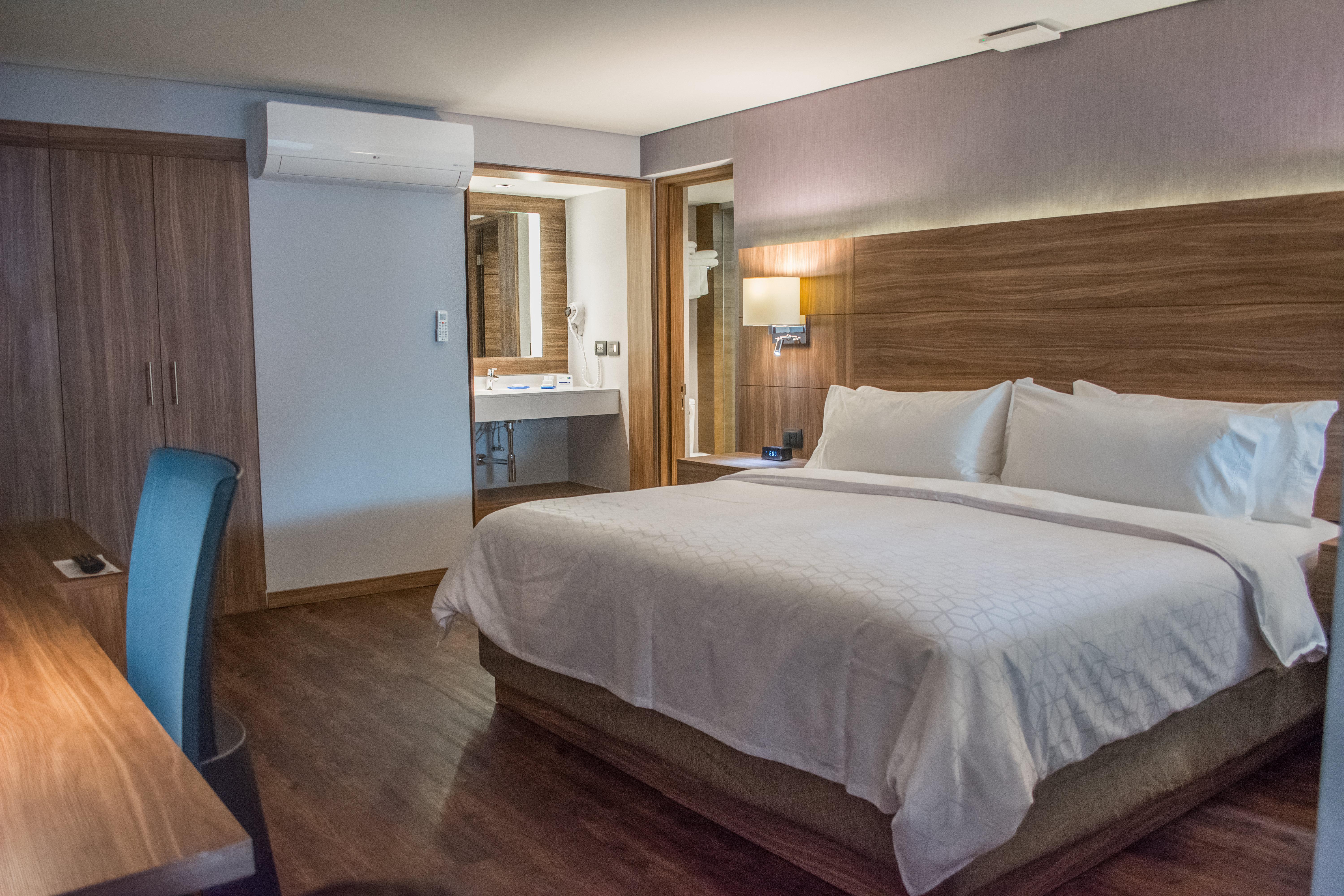 Holiday Inn Express Morelia By Ihg Bagian luar foto