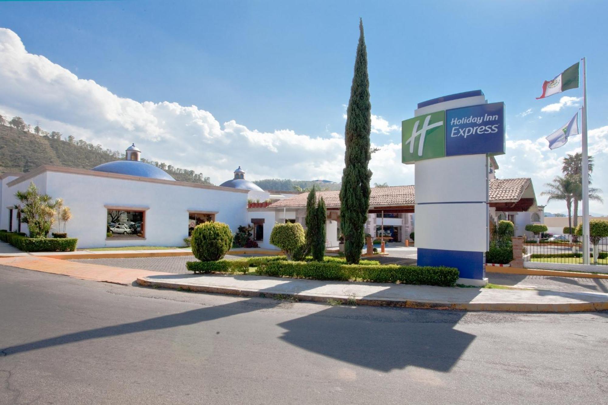 Holiday Inn Express Morelia By Ihg Bagian luar foto