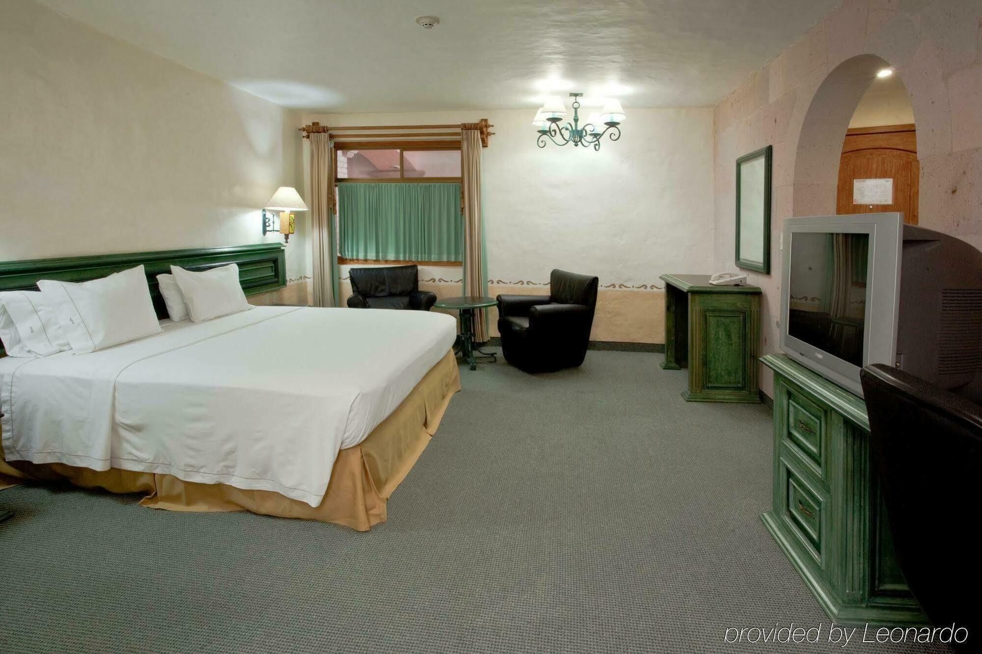 Holiday Inn Express Morelia By Ihg Bagian luar foto